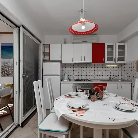 Carmen Lägenhet Makarska