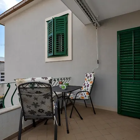 Apartment Carmen Makarska