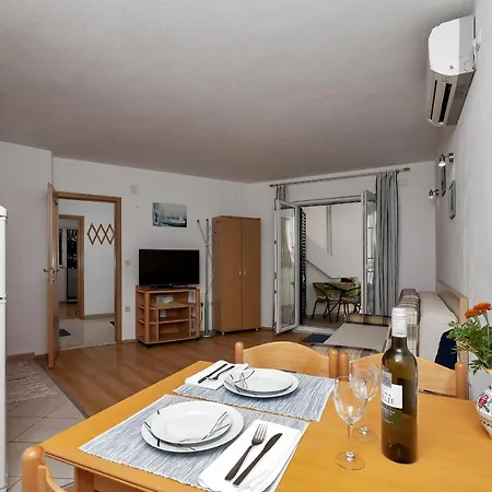 Apartment Carmen