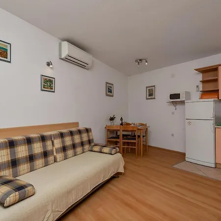 Carmen Apartment